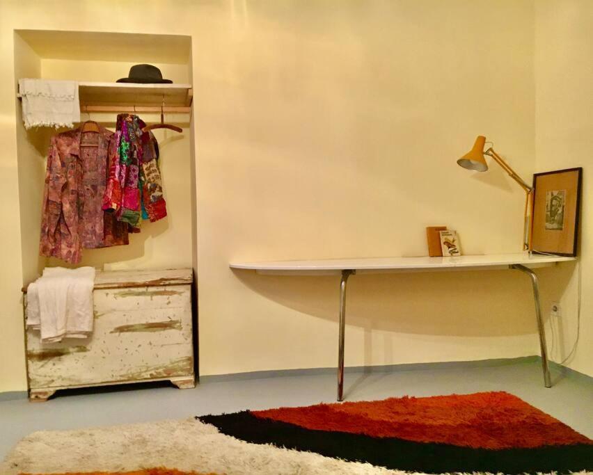 Vintage Studio Apartment, Garden And Free Parking Budapest Exteriör bild